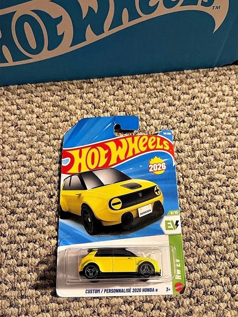Hot Wheels Custom ’62 Chevy Pickup Yellow Die-Cast Toy Car NWT